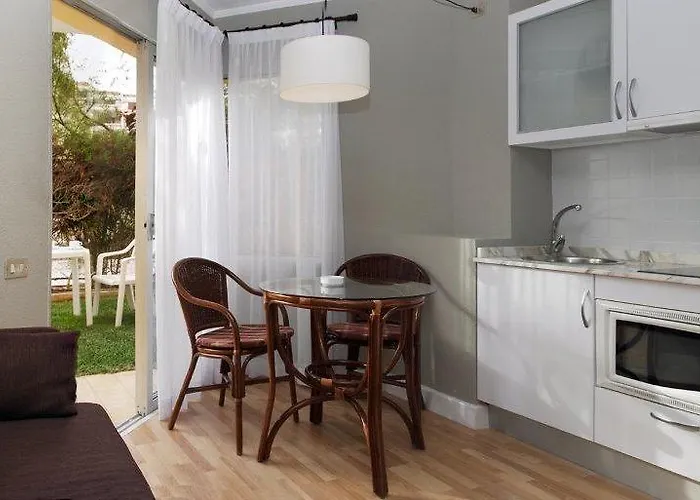 Hg Tenerife Sur 洛斯克里斯蒂亚诺斯